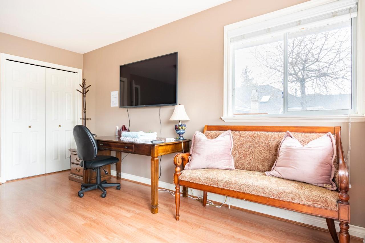 Fraser River Richmond Bed And Breakfast מראה חיצוני תמונה