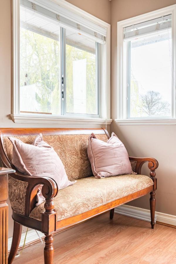 Fraser River Richmond Bed And Breakfast מראה חיצוני תמונה